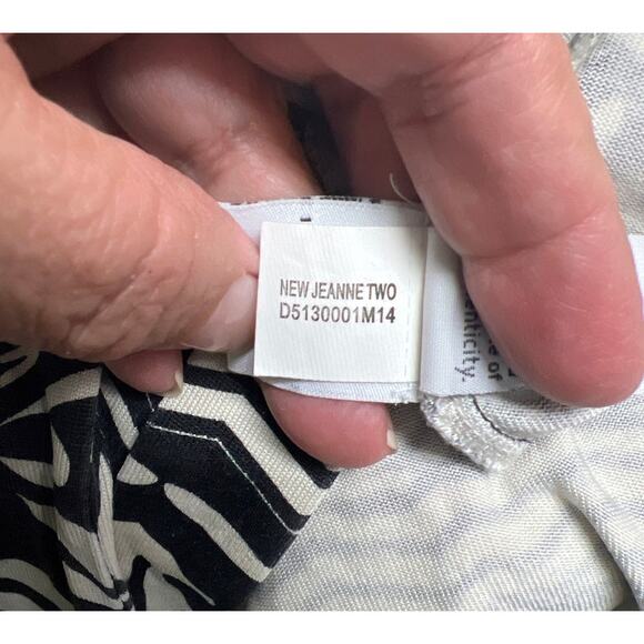 Diane von Furstenberg Jeanne Silk Wrap Dress Zebra Tattoo Black Cream Size Small - Picture 8 of 10